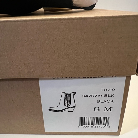 Brand New Frye and Co. Odessa Chelsea Clog Ankle Boots - Picture 5 of 7